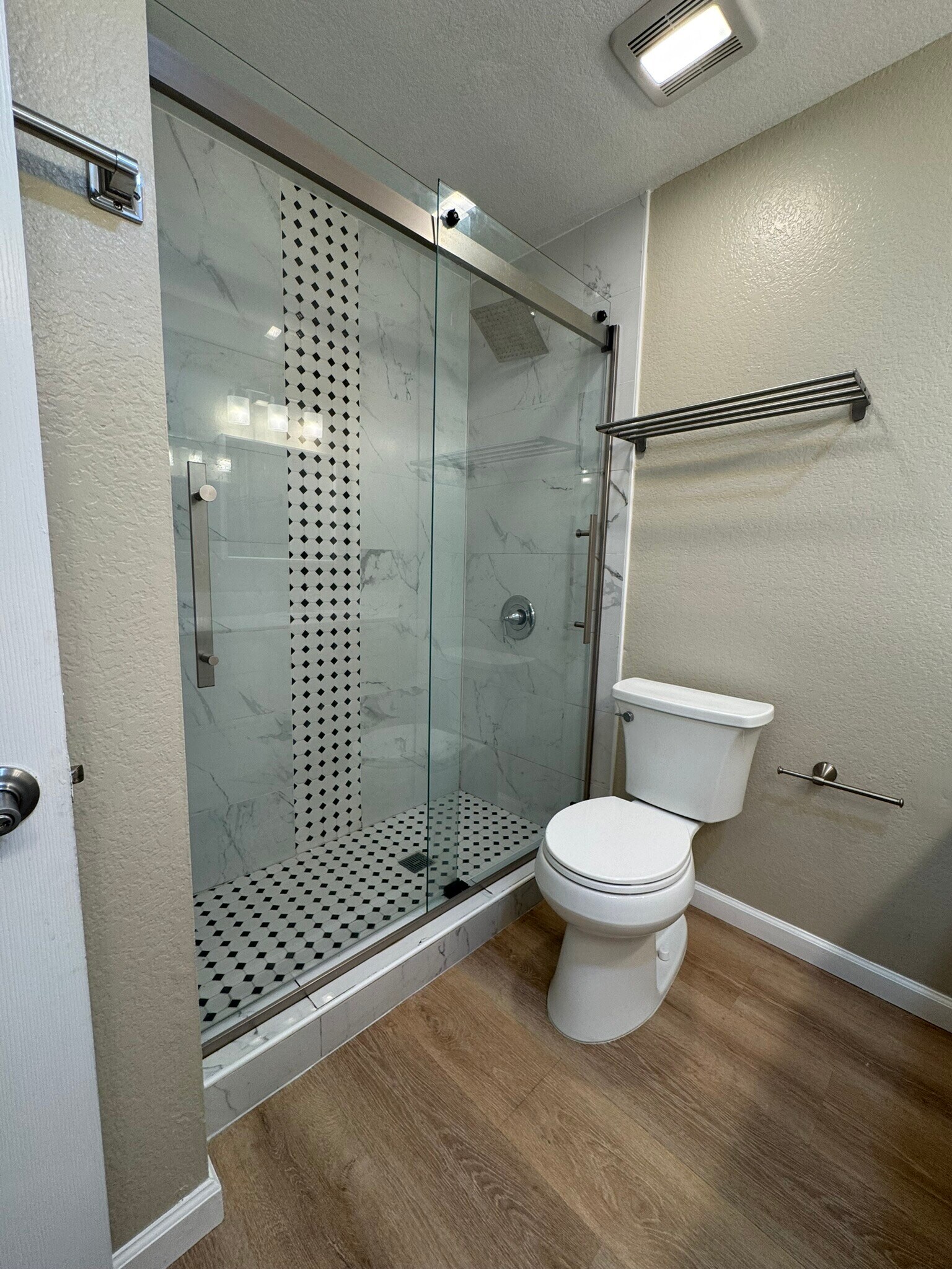 Bathroom - 1117 Oxford Dr