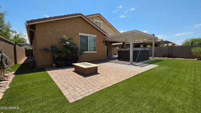 Building Photo - 20660 E Canary Way