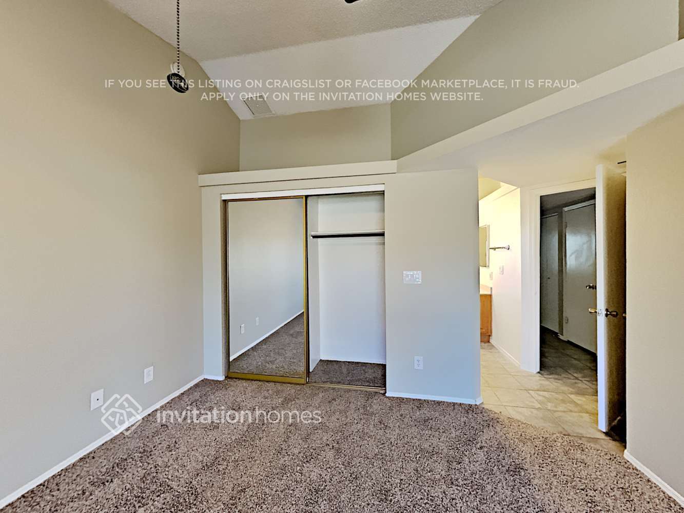 Building Photo - 8203 W Larkspur Dr