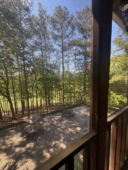 Building Photo - 585 Kings Peak Dr