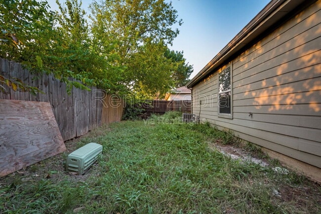 Building Photo - 10536 Towerwood Dr