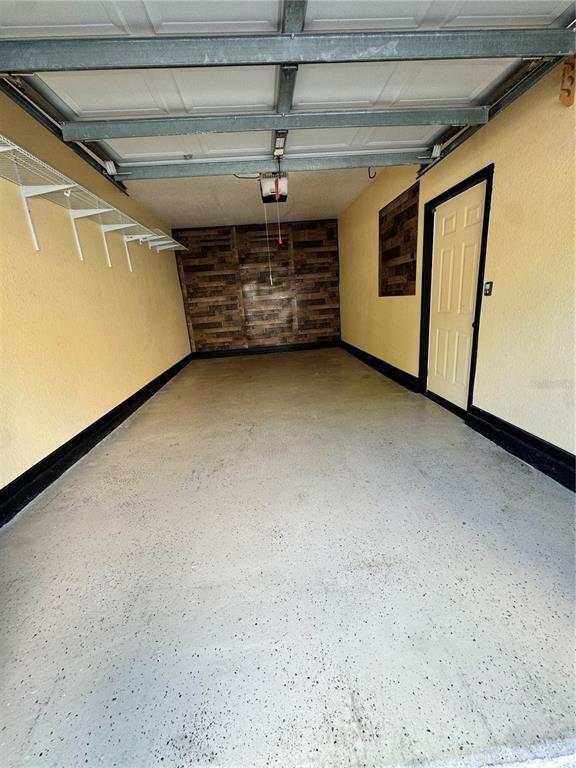 Building Photo - 14341 Fredricksburg Dr