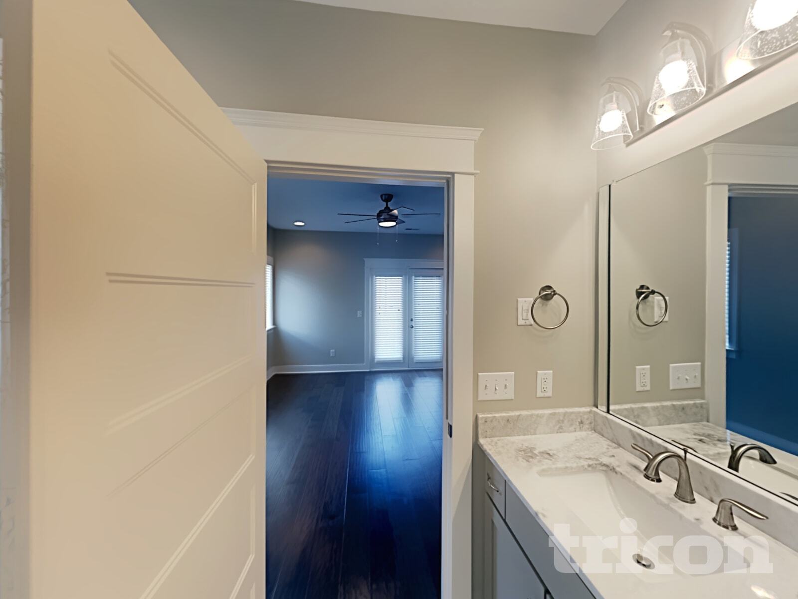 Building Photo - 6817 Charlotte Pike