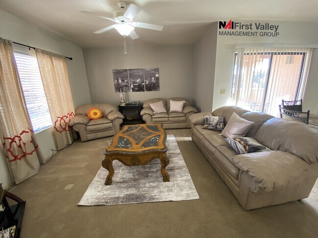 Building Photo - 1 Bedroom, 1 Bath Executive