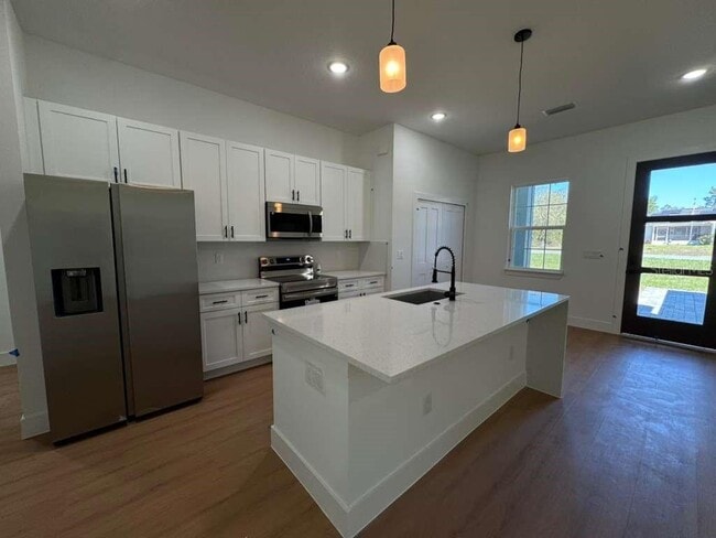 Building Photo - 16090 SW 35th Court Rd