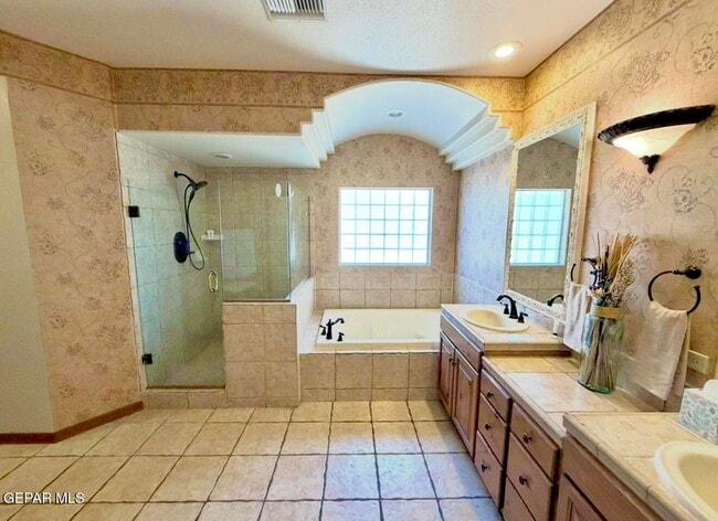 Building Photo - 12267 Bronco Buster Ln