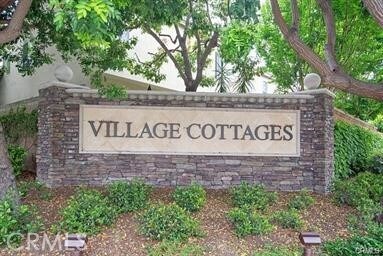 Building Photo - 27 Via Carisma