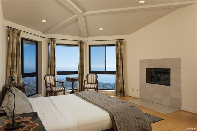 Building Photo - 1326 Skyline Dr