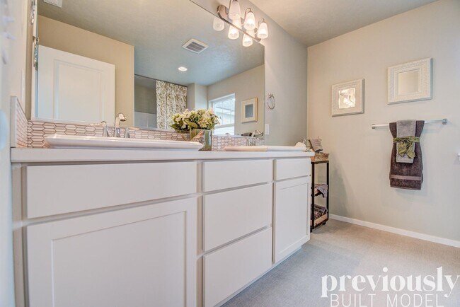 Building Photo - Stunning 3 Bed, 2.5 Bath Home in Spokane Valley! *HOLIDAY SPECIAL: $1,000 OFF!*