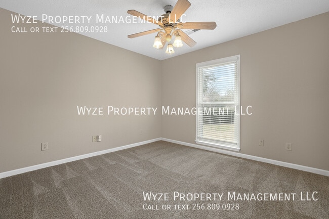 Building Photo - 2202 Manchester Cir SW