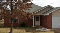 Building Photo - 1423 Crape Myrtle Dr