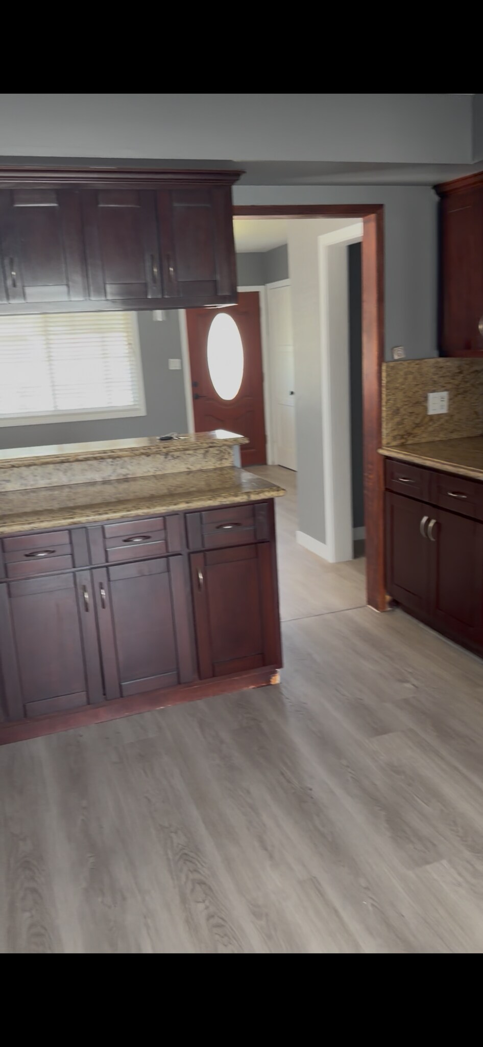 Building Photo - 8543 Wakefield Ave