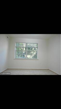 eat-in, open concept kitchen - 876 College Pkwy