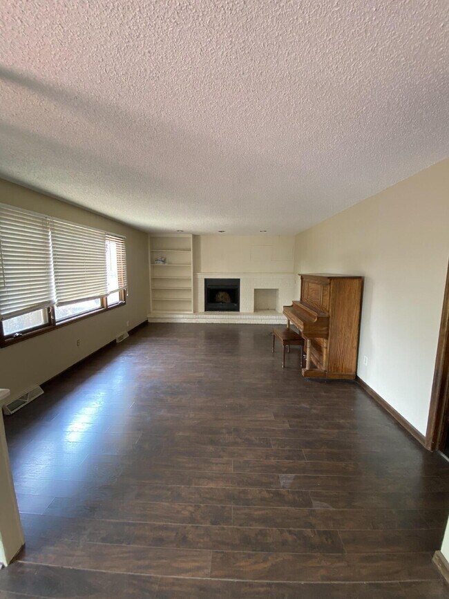 Building Photo - "Spacious 4-Bedroom Haven with 4 Full Baths in Charming Parker, CO - 2,952 Sq. Ft. of Comfort Awa...