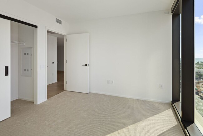 Building Photo - Modern island living at Park Ward Village #1711
