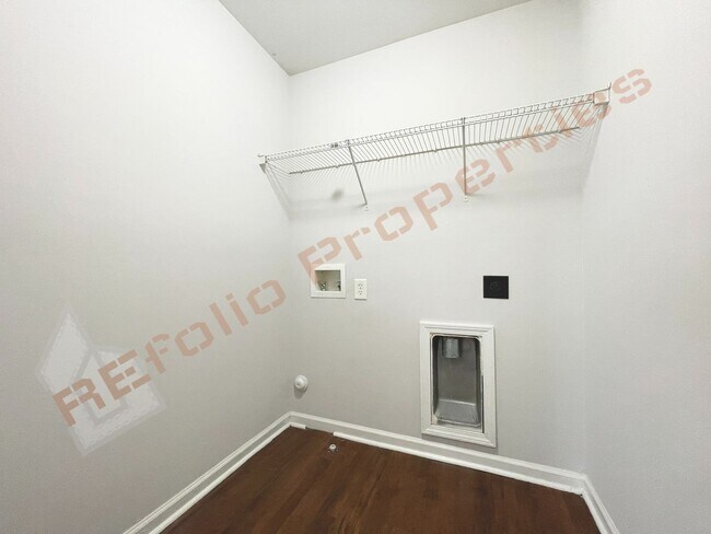 Building Photo - 112 Taylors Creek Ct