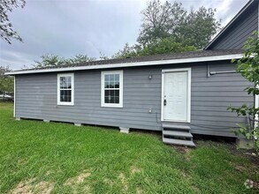 Building Photo - 99 Brownwood Dr