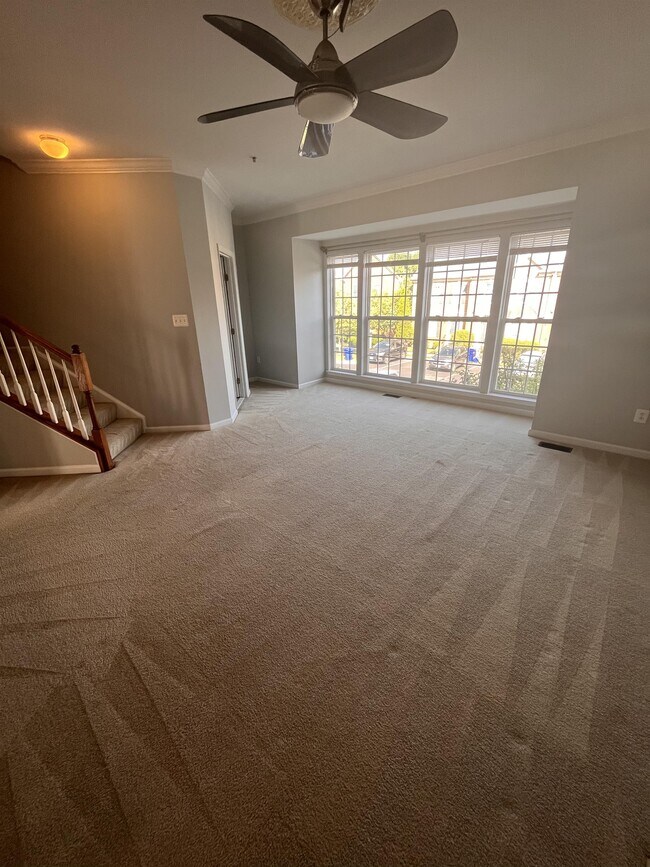 Building Photo - 9351 Penrose St