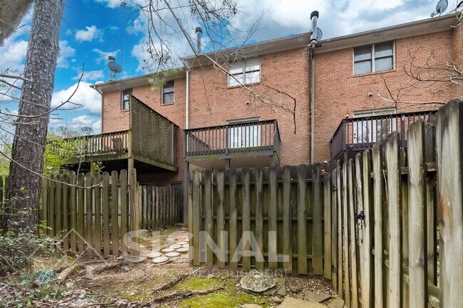 Building Photo - 3417 Wisterwood Ln