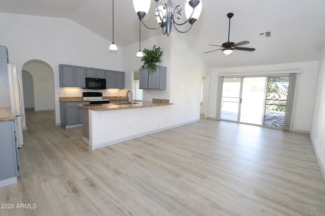 Building Photo - 4308 E Princeton Ave