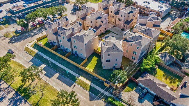 Building Photo - 9406 Glenfield Ct