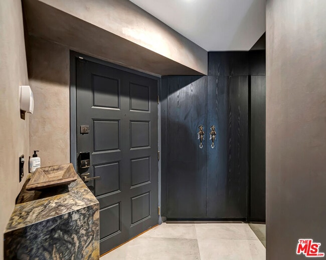 Building Photo - 6309 Ocean Front Walk