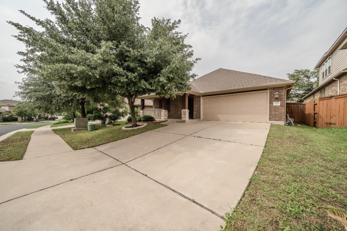 Building Photo - 304 Jack Ryan Ln
