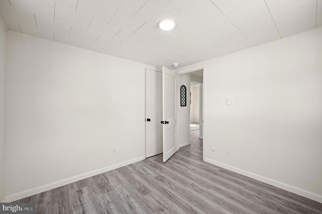 Building Photo - 75 S Washington Dr