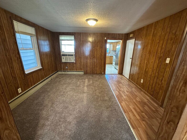 Building Photo - 1211 Mechanic St