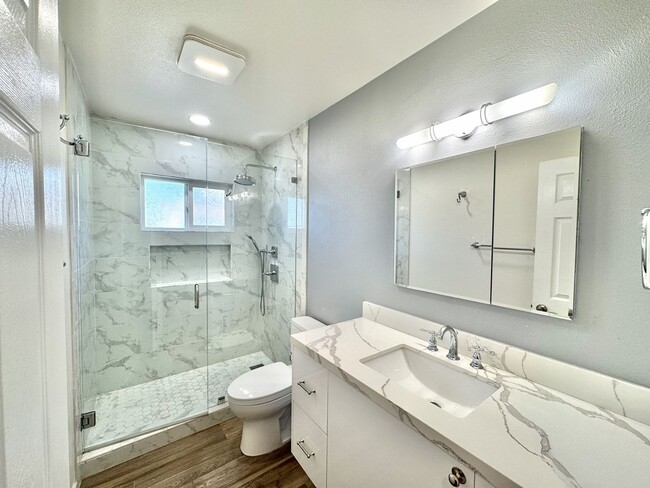 Building Photo - Prestigious Home In Beautiful Del Cerro ~ 5 Bedroom / 3 Bathroom House!!!