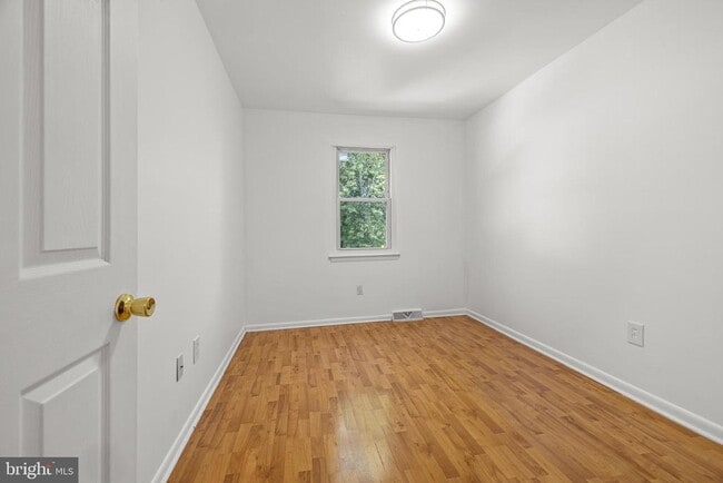 Building Photo - 719 Kilgor Ct