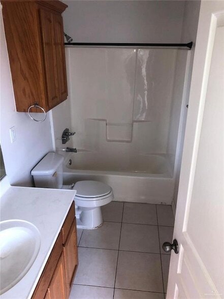 Building Photo - 3036 Scottland Dr