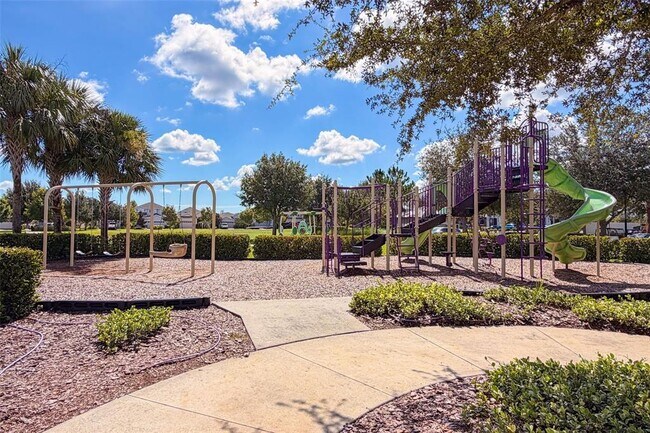 Building Photo - 7222 Paradiso Dr