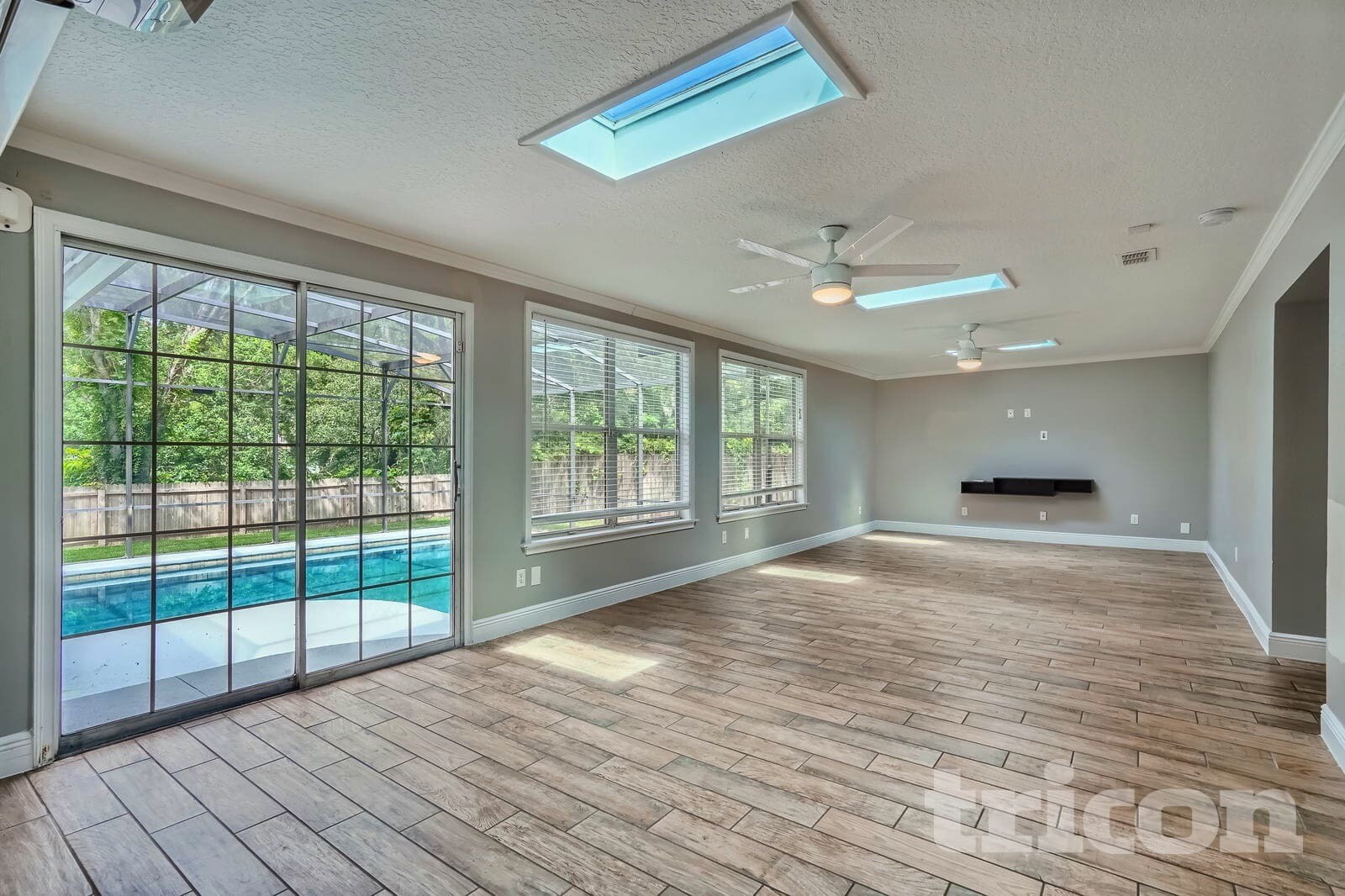 Building Photo - 421 San Sebastian Prado