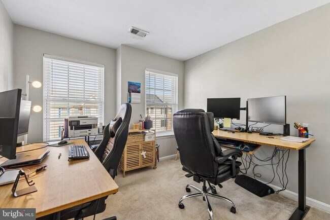 Building Photo - 12047 Kemps Landing Cir