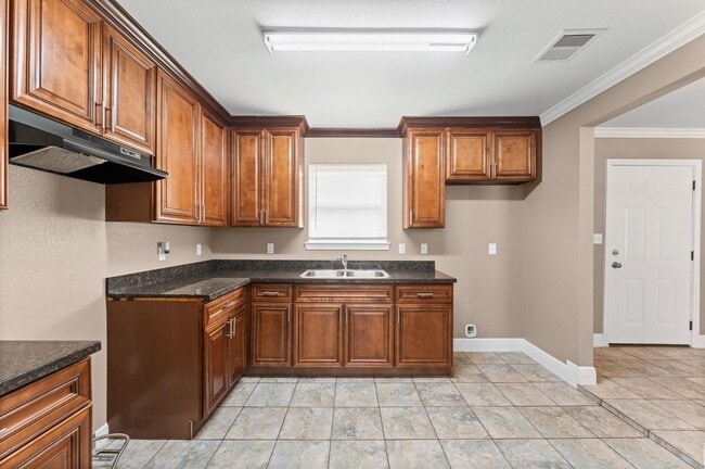 Building Photo - 5646 Belmark St