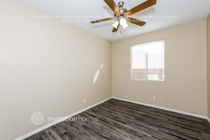 Building Photo - 2352 Kenneth Ave