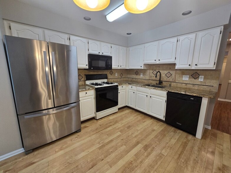 Building Photo - 1674 Rockcress Dr