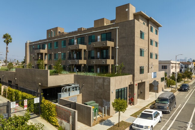 Building Photo - Venice Luxury Apartments