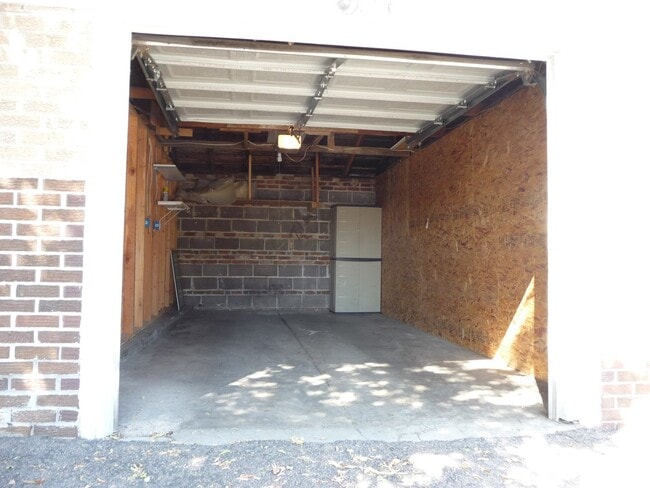 Building Photo - One Block From Sloan's Lake