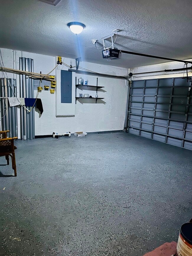 Building Photo - 5200 Rising Comet Ln