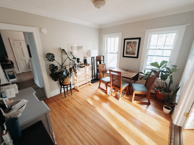 Dining Room - 4133 Portland Ave