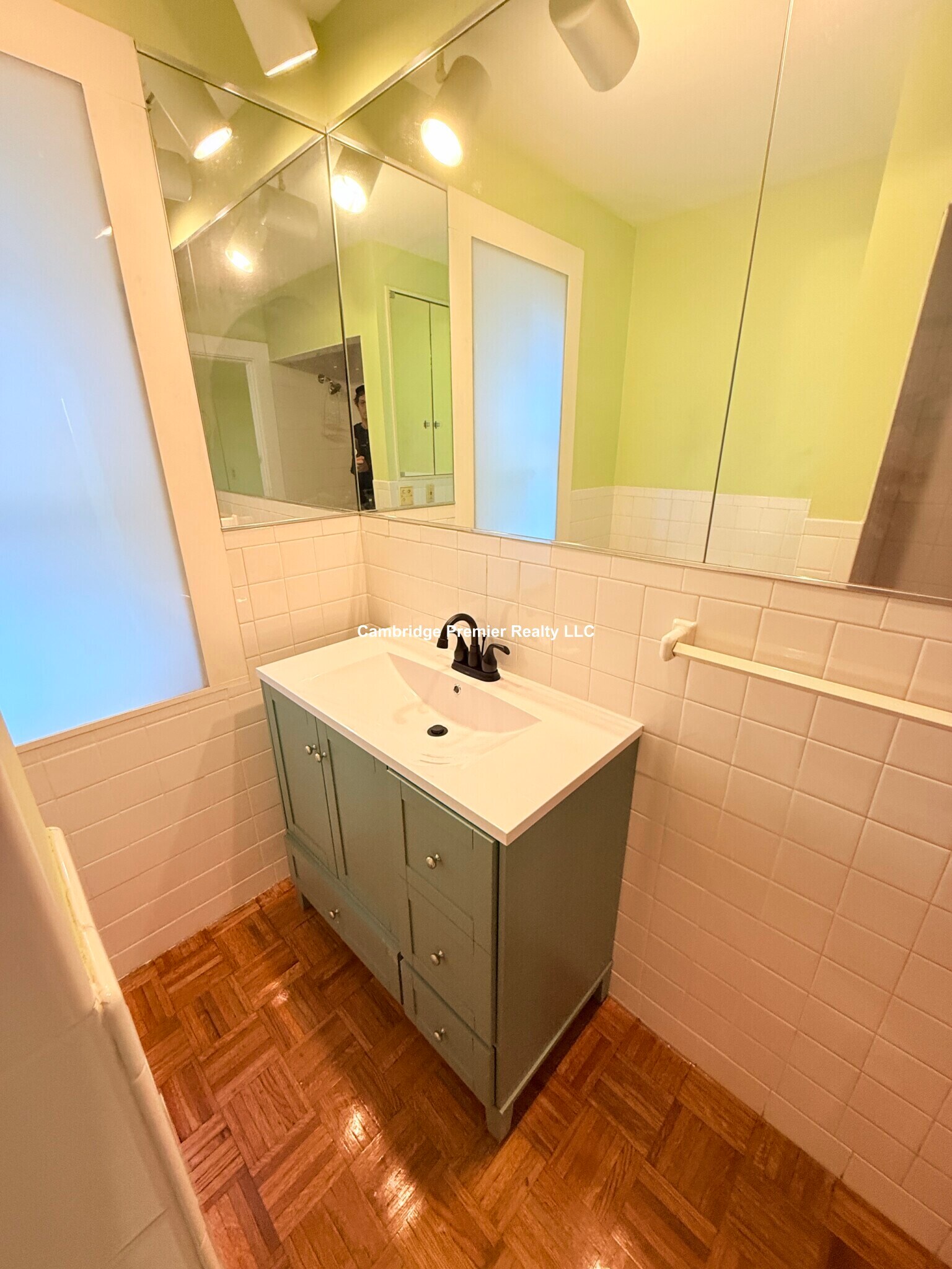 Building Photo - 10 Packard Ave