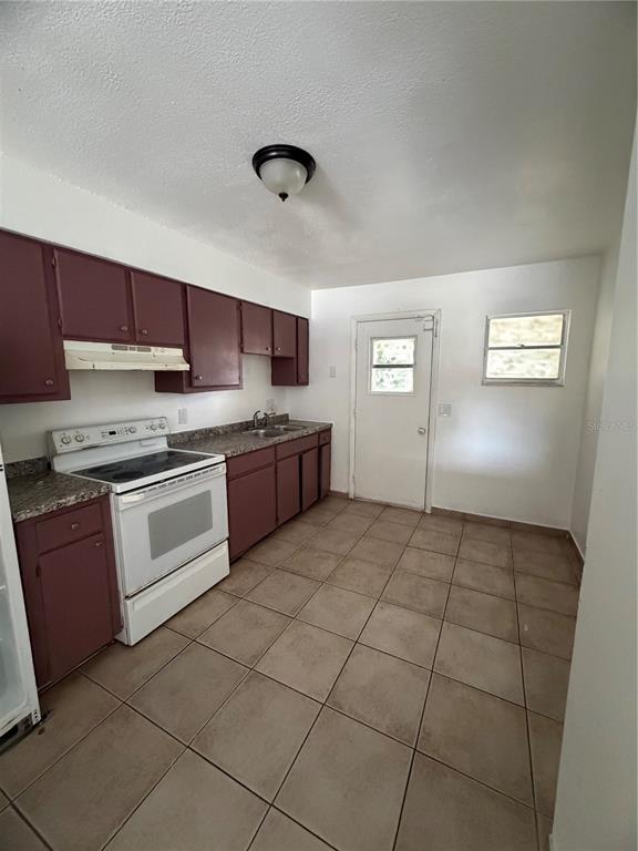 Building Photo - 943 S Char-Mil Ave