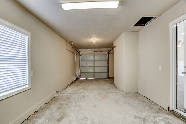 Building Photo - 2120 S Main St