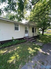 Building Photo - 120 Brockway Ave