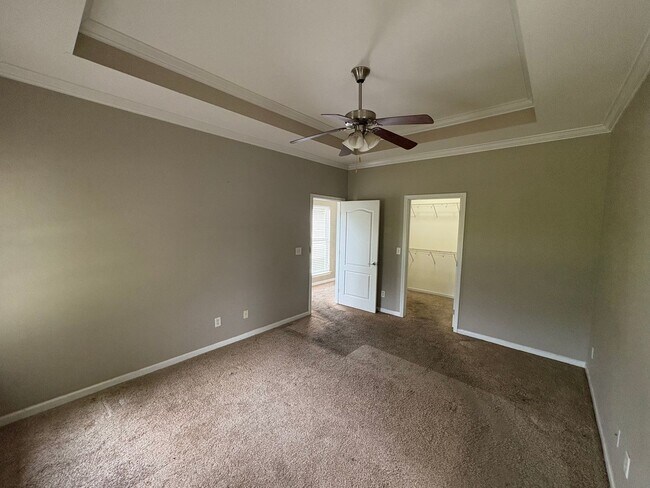 Building Photo - 5287 Promenade Dr