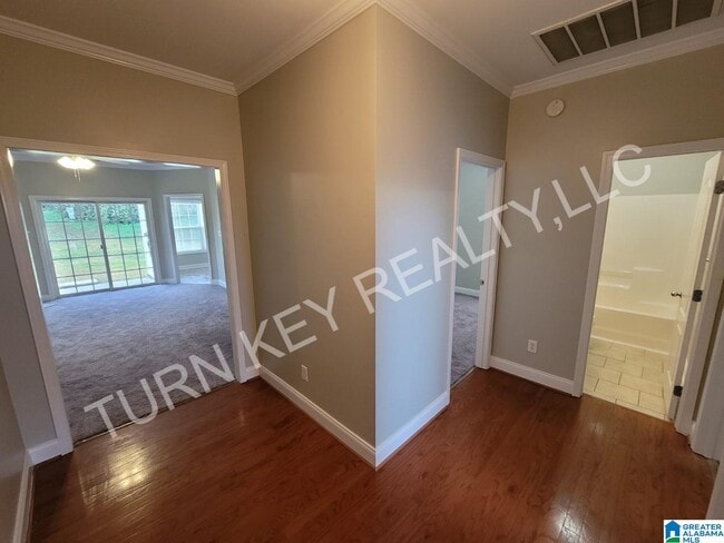 Building Photo - 4158 Hathaway Ln