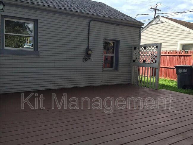Building Photo - 1318 Montain Rd