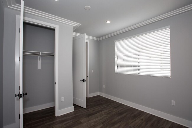Master Bedroom - 10270 Almayo Ave